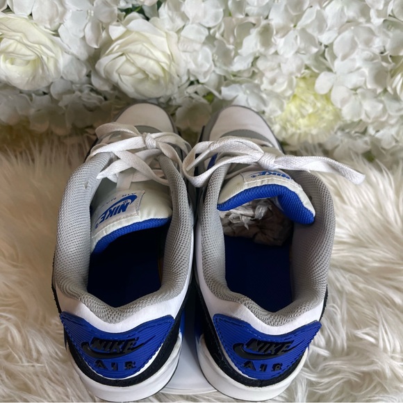 Nike Air Max '90 Hyper Royal - Picture 6 of 16